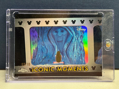 Topps Chrome Disney Iconic Moments 2/10