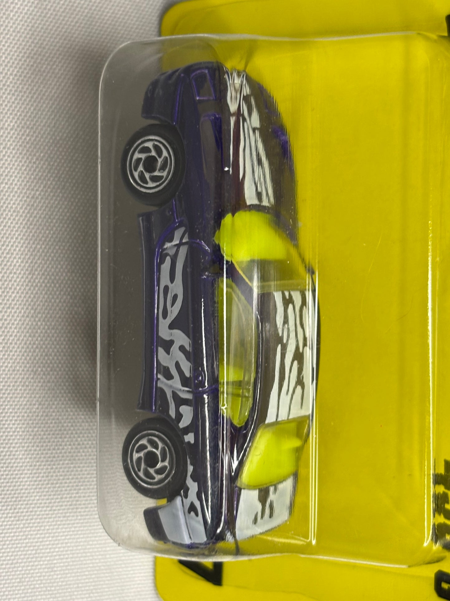 Matchbox #17 Ferrari 456 GT (purple/white)