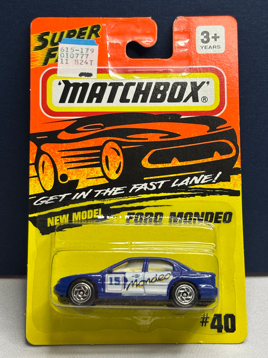 Matchbox #40 Ford Mondeo (15 blue)