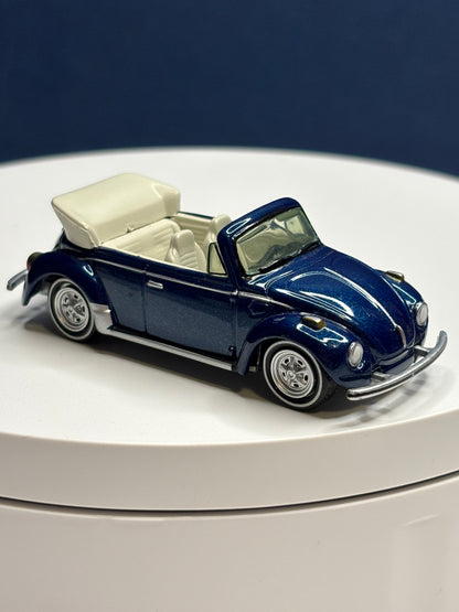 Johnny Lightning VW Bug Convertible