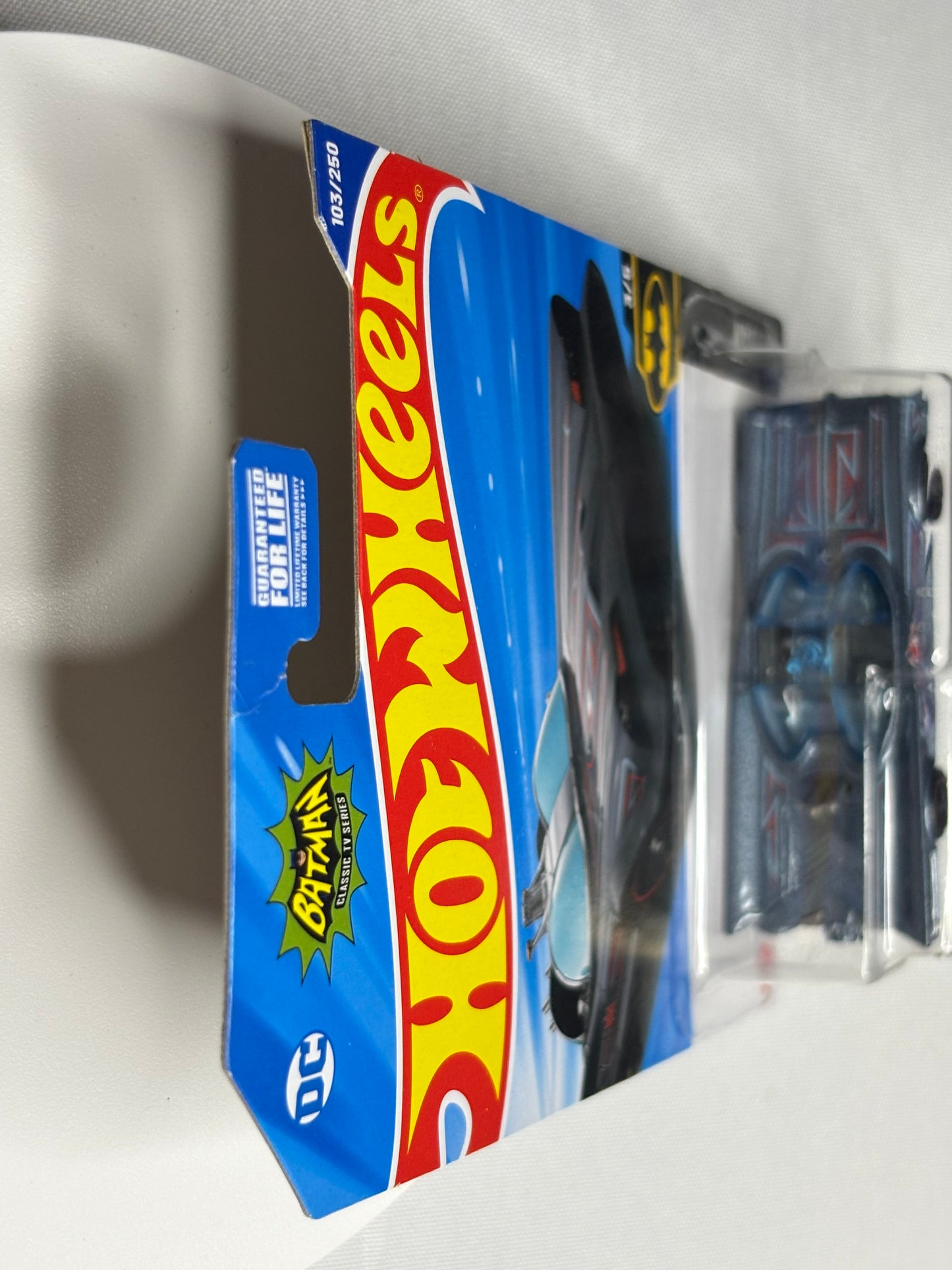 TV Series Batmobile (blue)