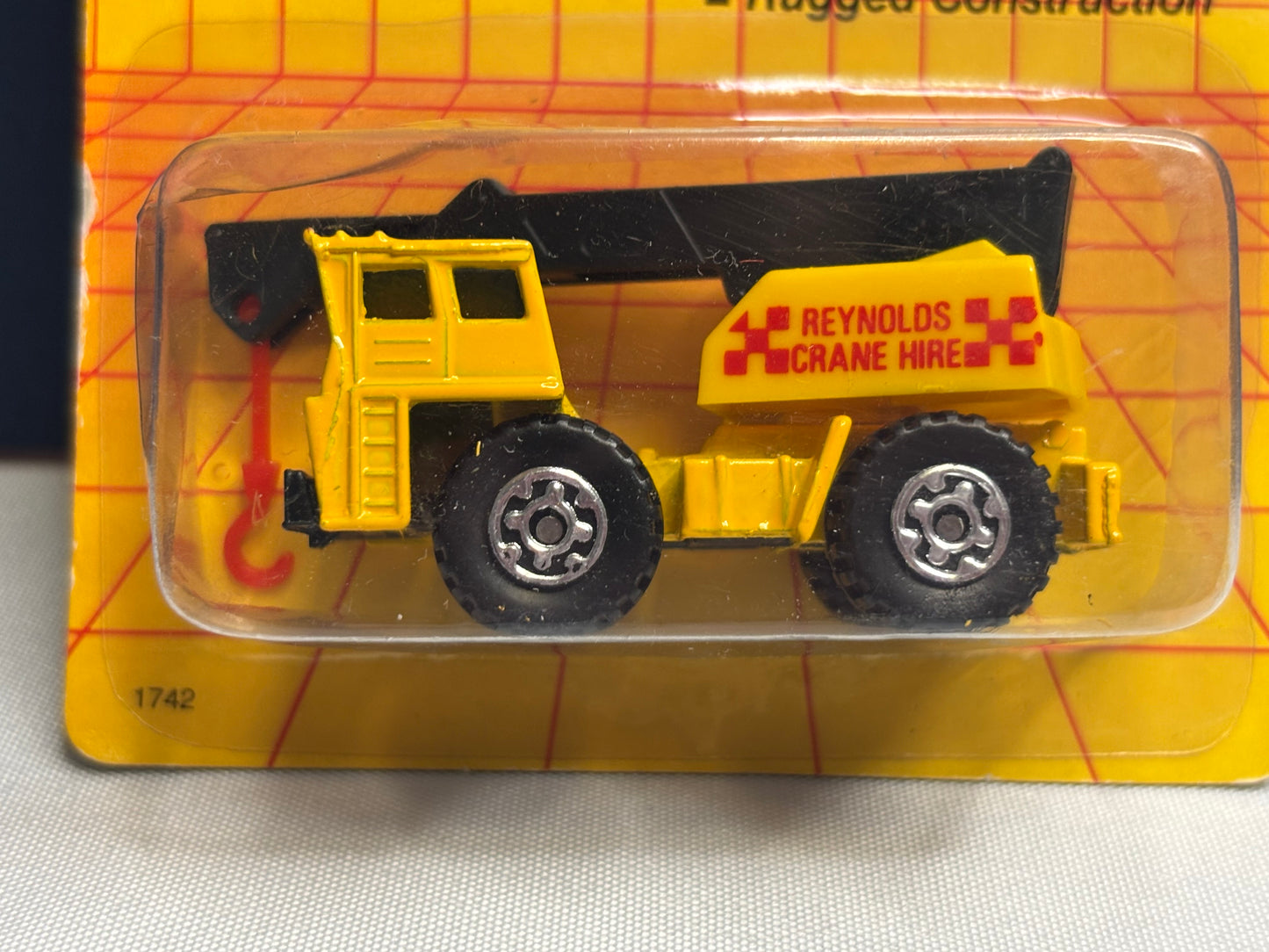Matchbox MB #42 Mobile Crane (yellow)