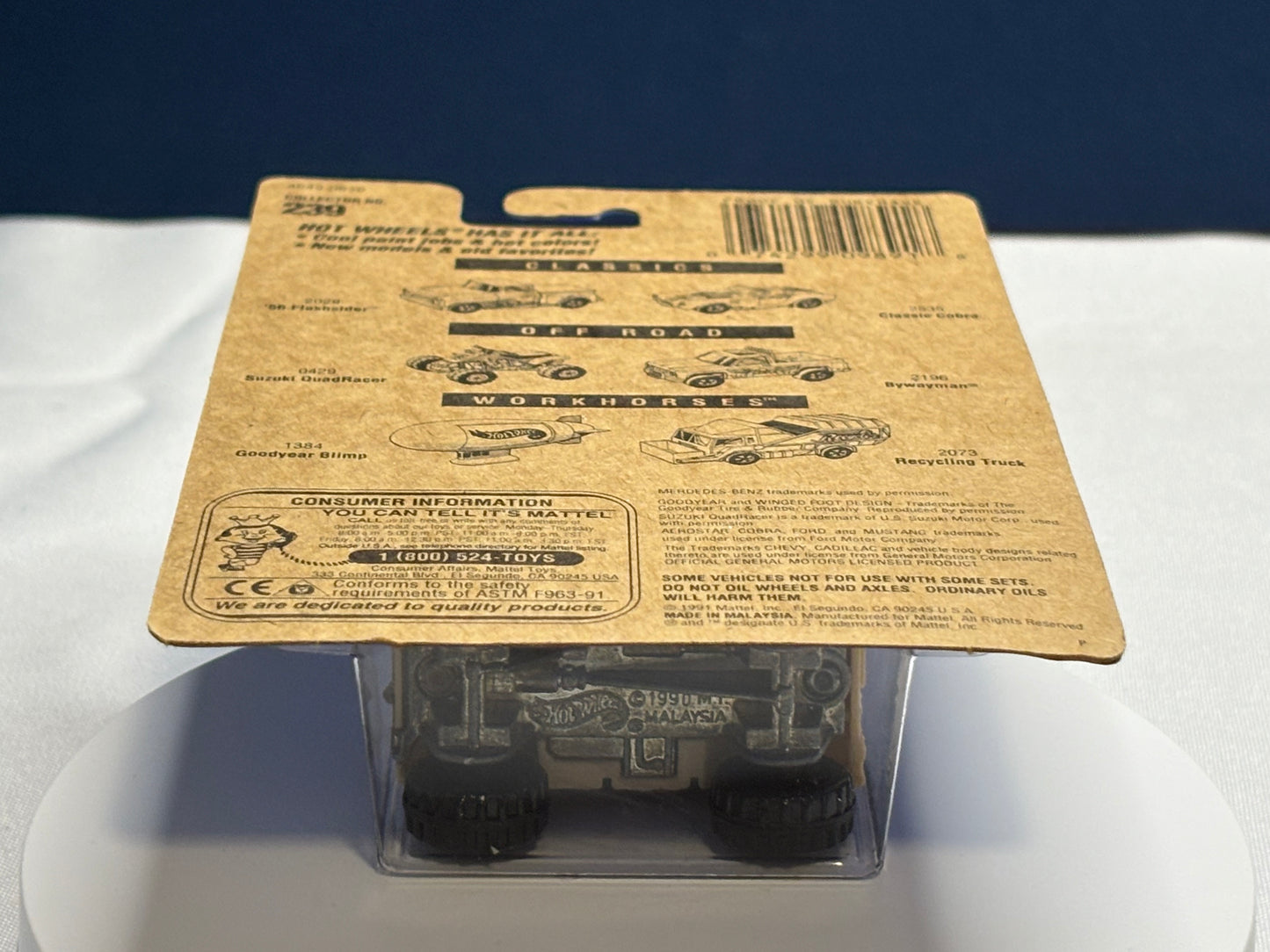 Collector #239 Blue Card Mercedes-Benz Unimog (black wheels)