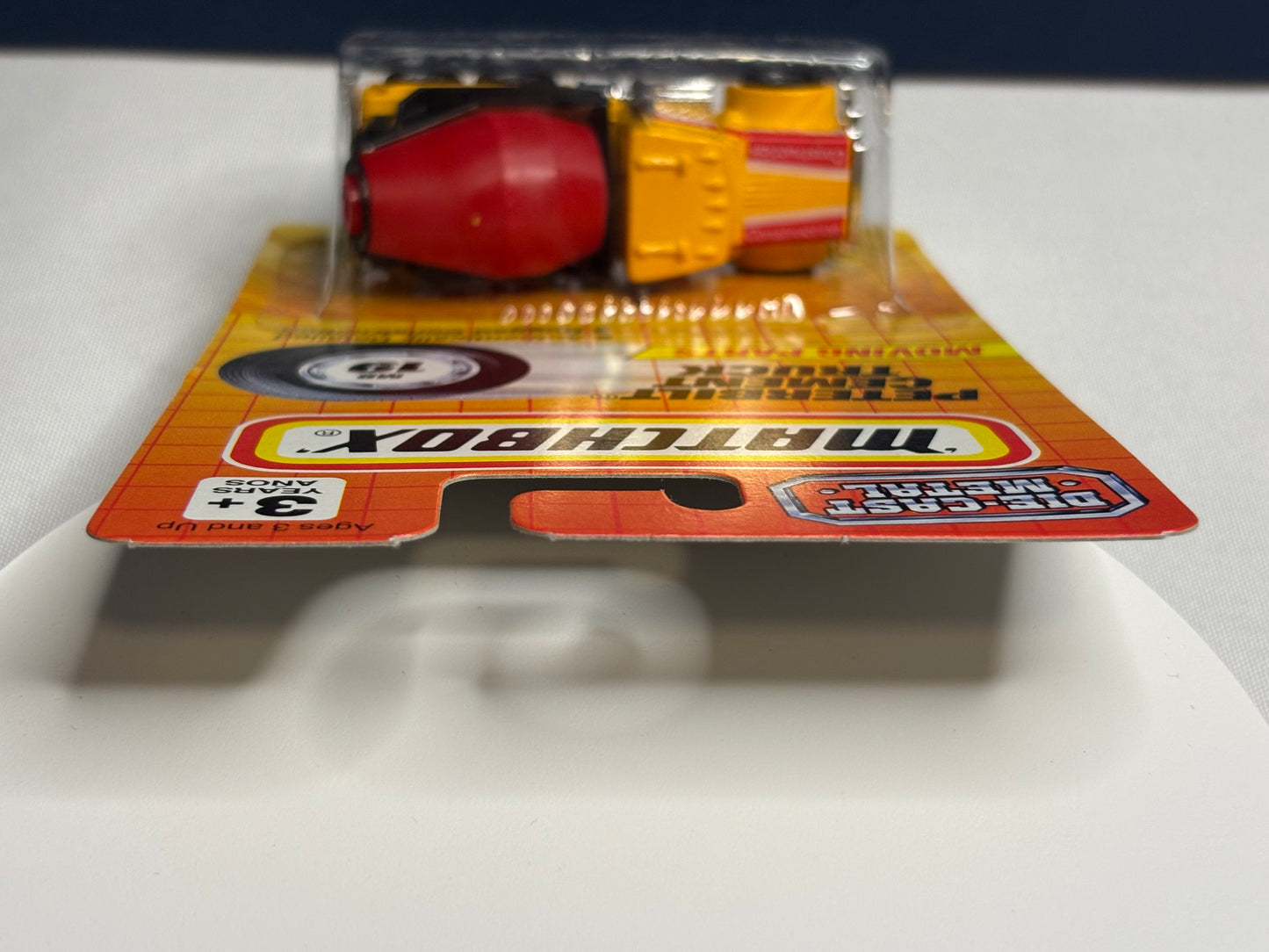 Matchbox MB #19 Peterbilt Cement Truck (red)
