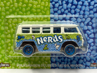 Deluxe Edition Volkswagen Deluxe Station Wagon: Nerds
