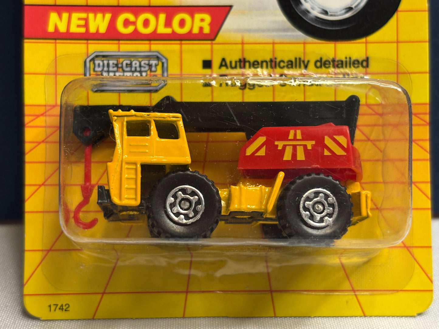 Matchbox MB #42 Mobile Crane (red)
