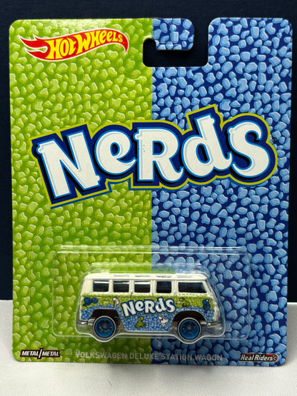 Deluxe Edition Volkswagen Deluxe Station Wagon: Nerds