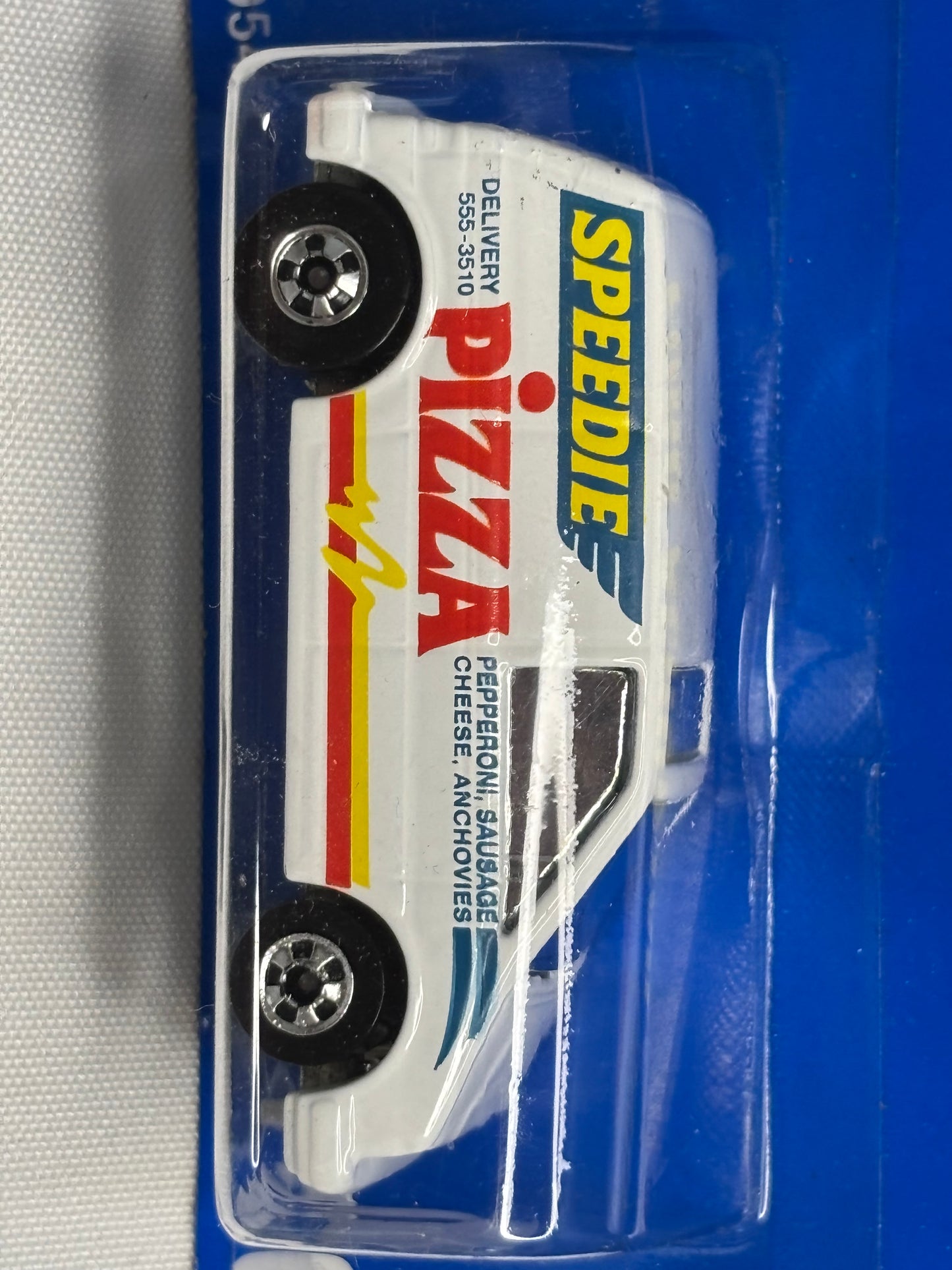 Collector #186 Blue Card Ford Aerostar (Speedie Pizza)