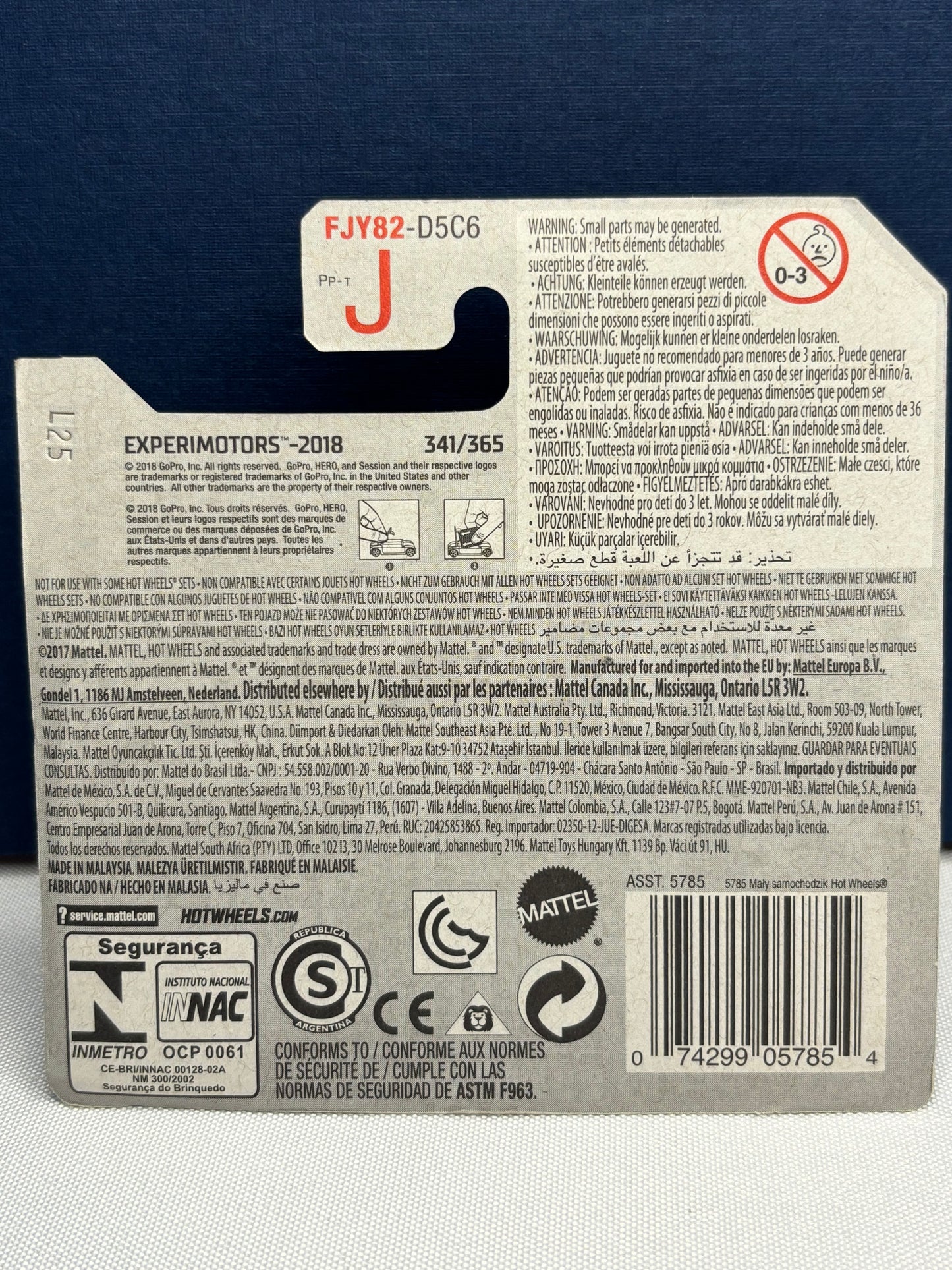 Zoom In: Experimotors (white) short card