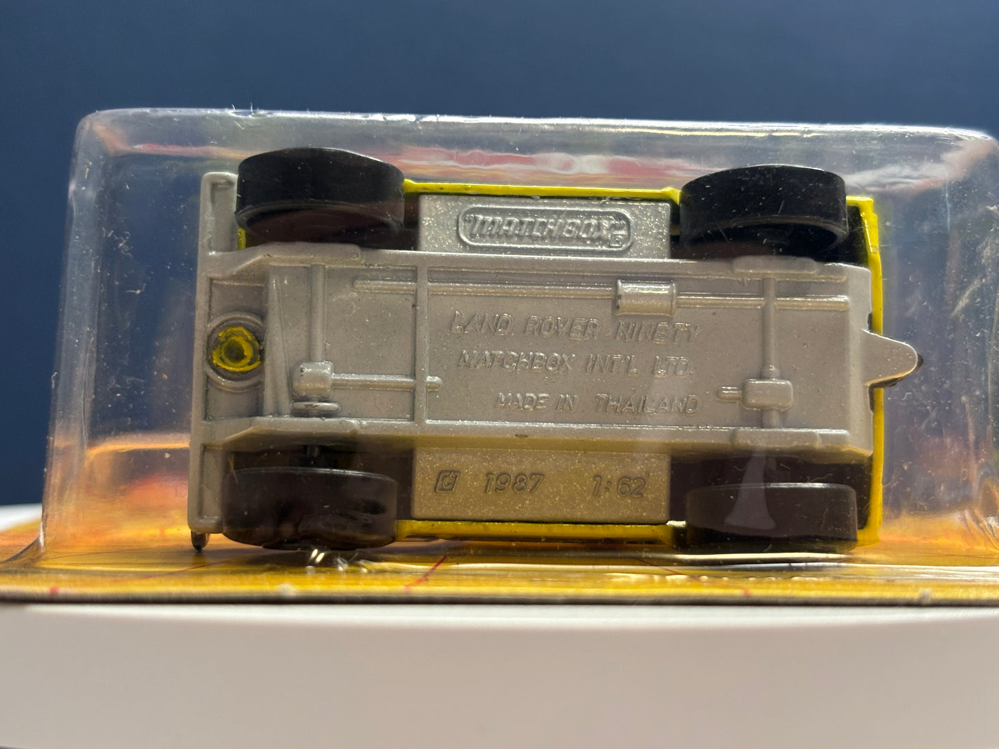 Matchbox MB #35 Land Rover 90 (park ranger)
