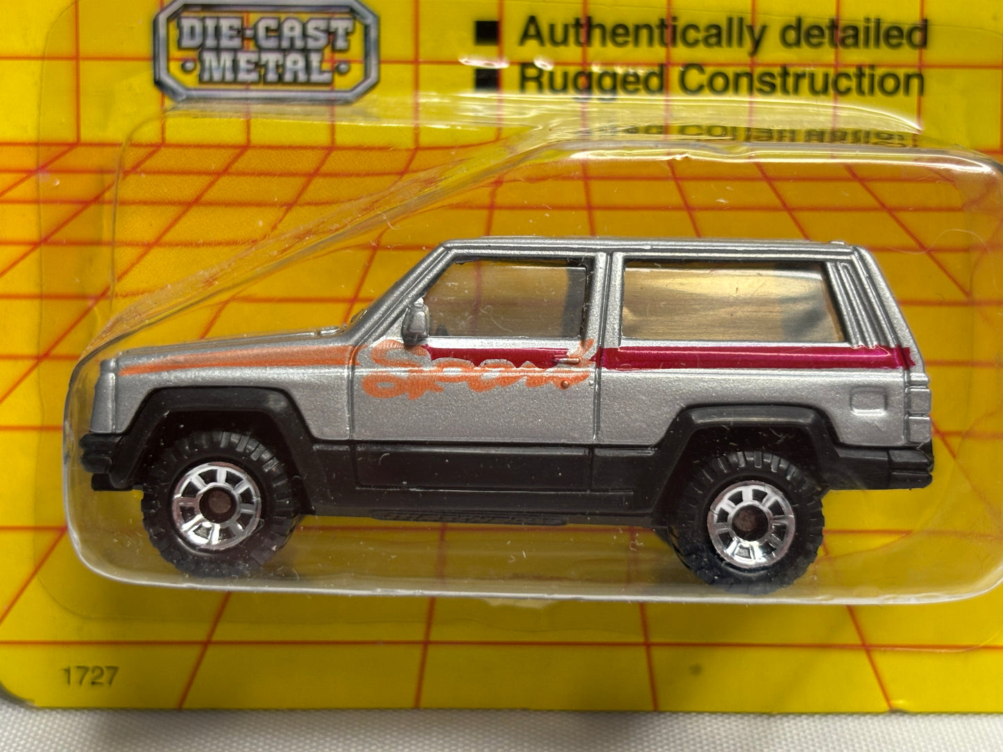 Matchbox MB #27 Jeep Cherokee (new color)