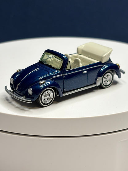 Johnny Lightning VW Bug Convertible