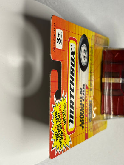 Matchbox MB #43 Lincoln Town Car (red)