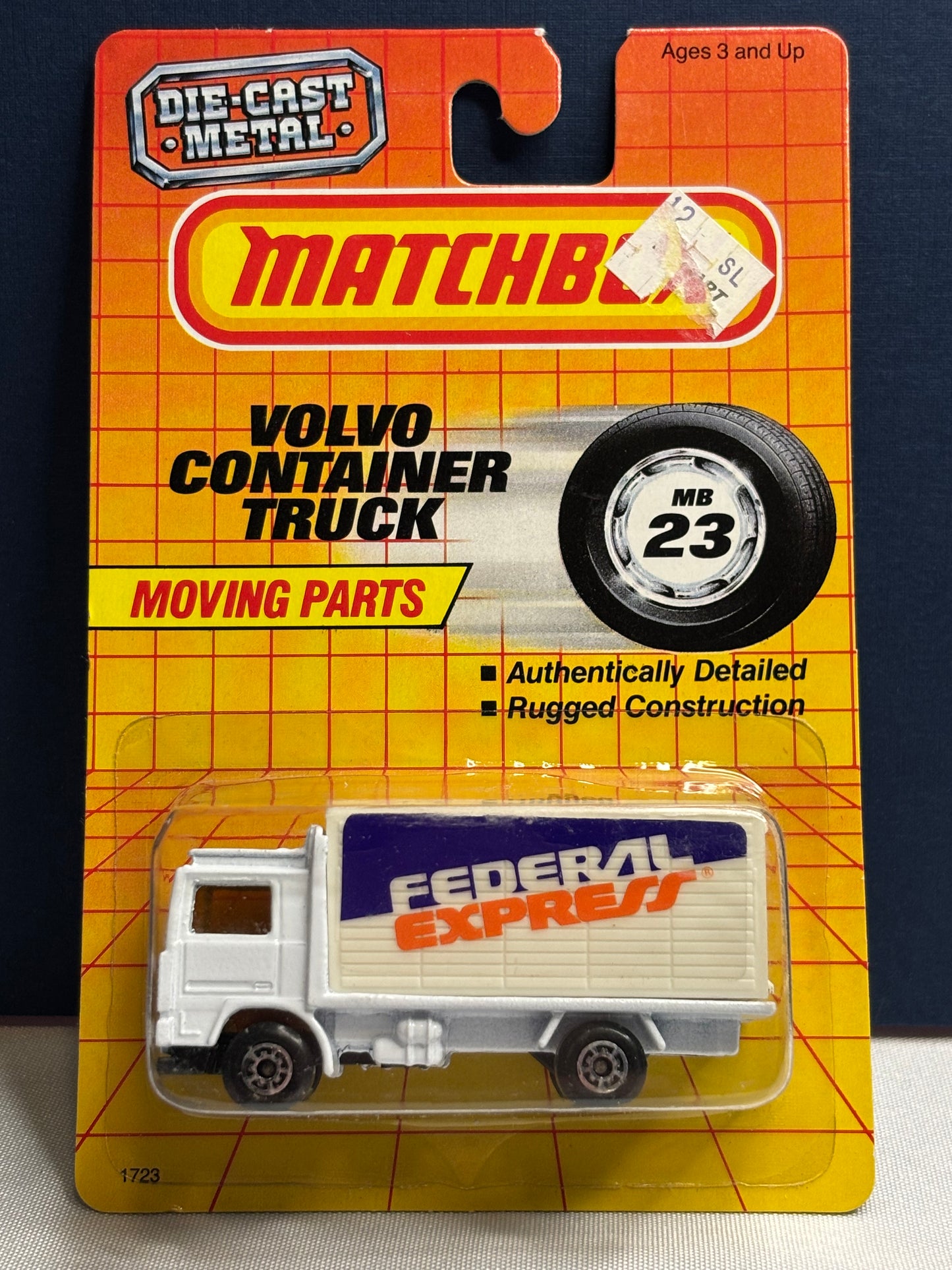 Matchbox MB #23 Volvo Container Truck (fedex)
