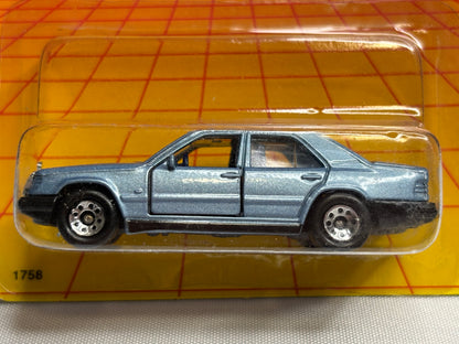 Matchbox MB #58 Mercedes-Benz 300E