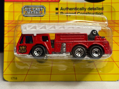 Matchbox MB #18 Extending Ladder Fire Engine (new color $