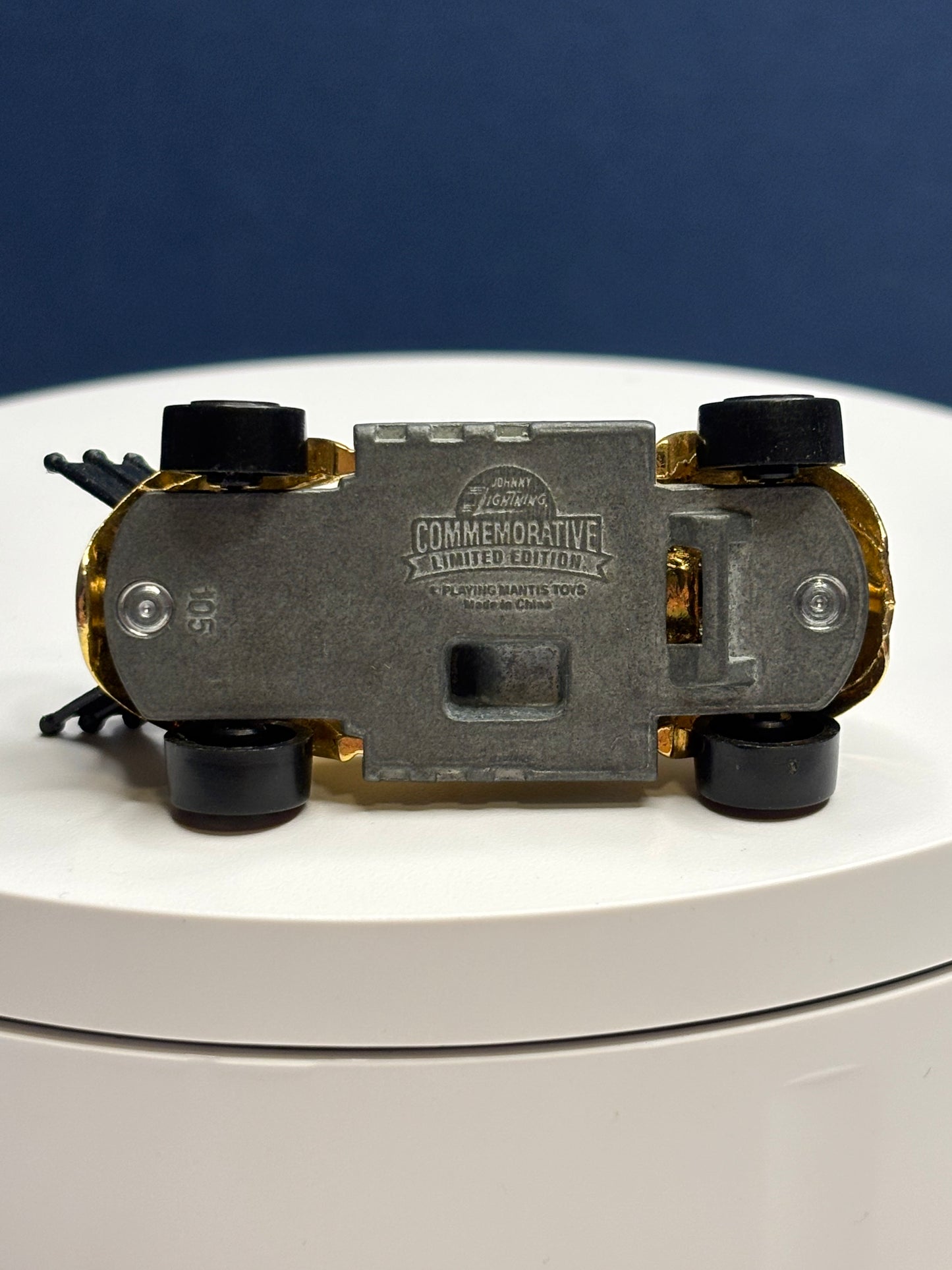 Johnny Lightning Commemorative VW Bug Bomb