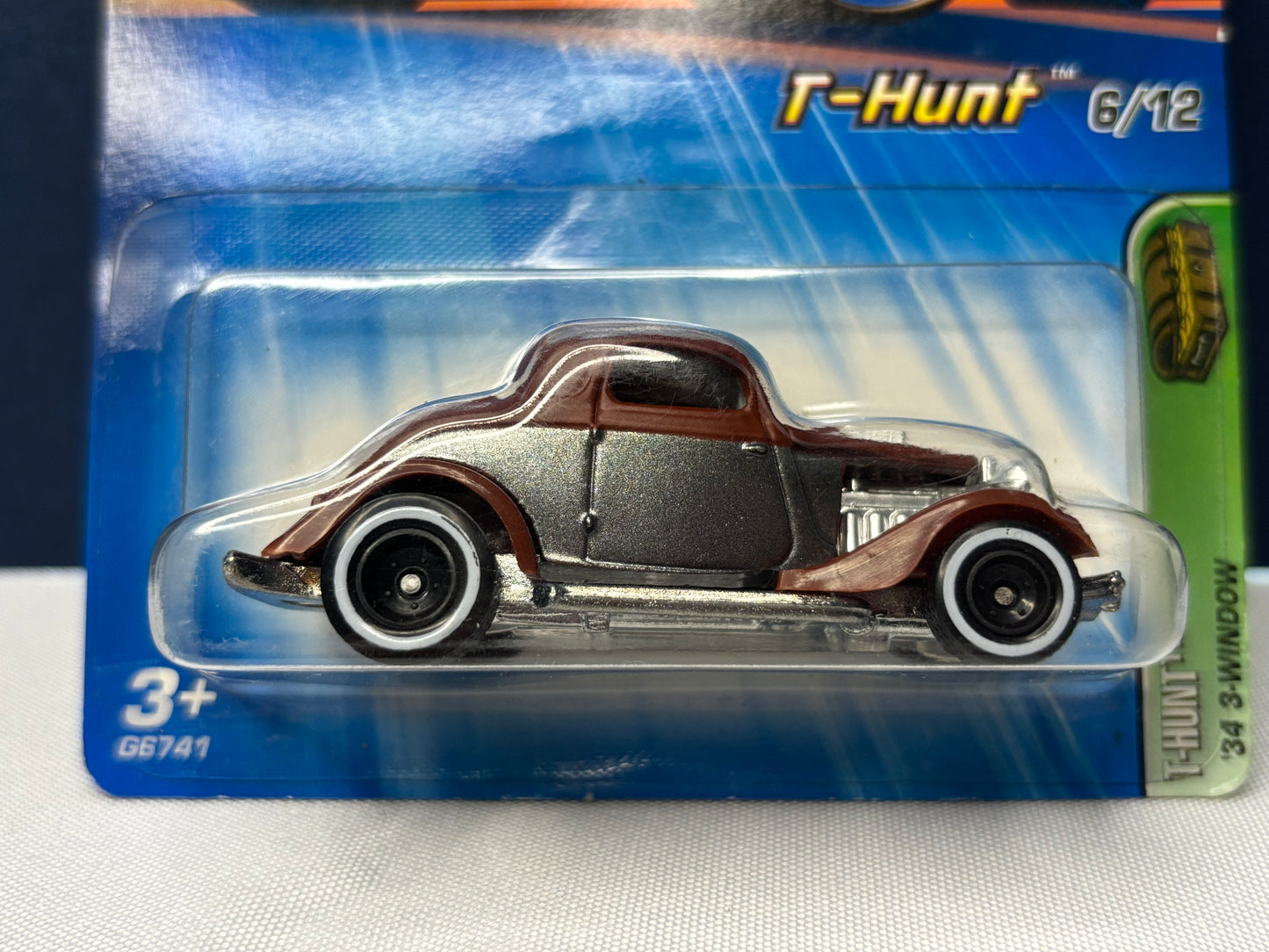 34 3-Window: 2005 Treasure Hunt