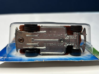 34 3-Window: 2005 Treasure Hunt