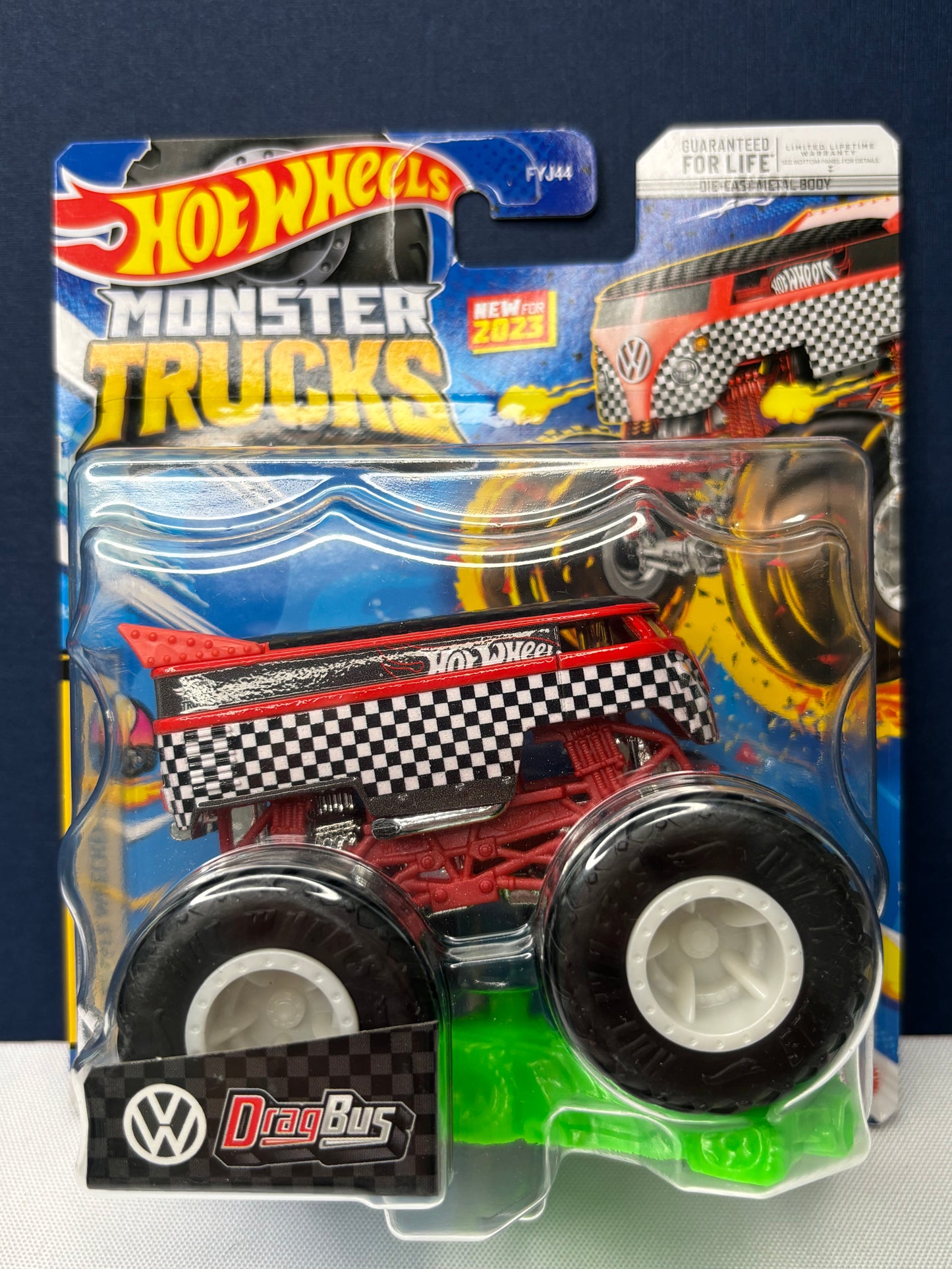 Monster Trucks: VW Drag Bus